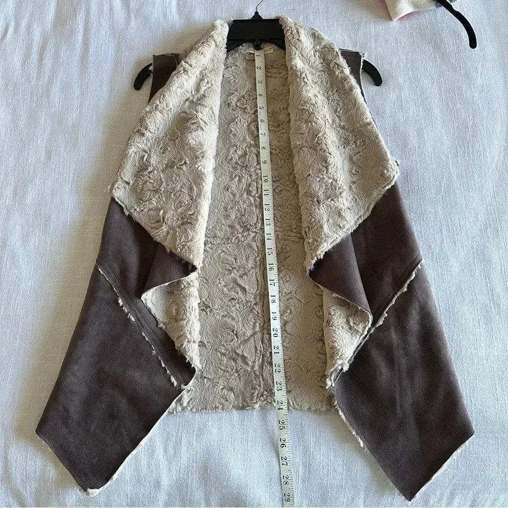 Faux Leather Womens S Open Front Vest Boho Western Country Equestrian Cowgirl - Picture 4 of 10